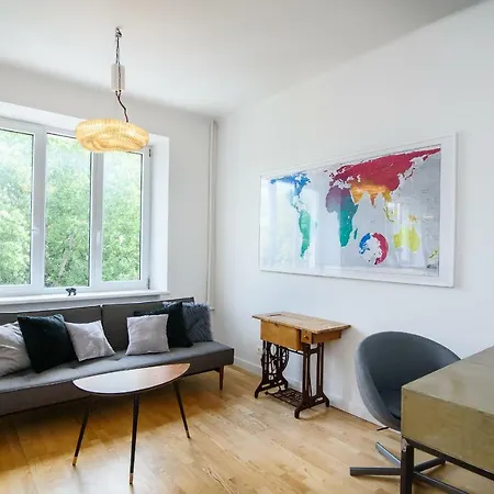Modern And Spacious *