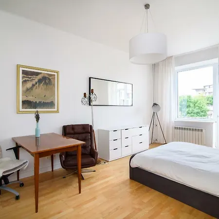 Modern And Spacious Daire