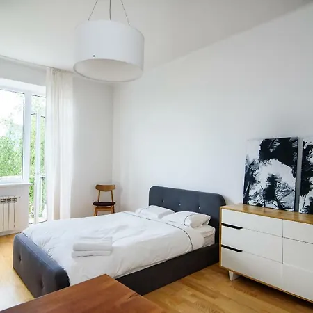 Modern And Spacious *